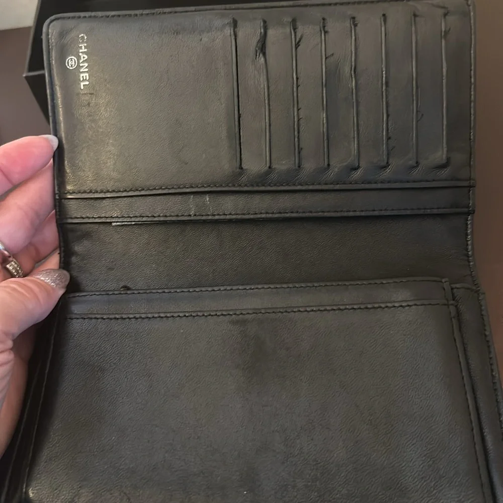 Chanel black wallet. VGUC! - Picture 4 of 8